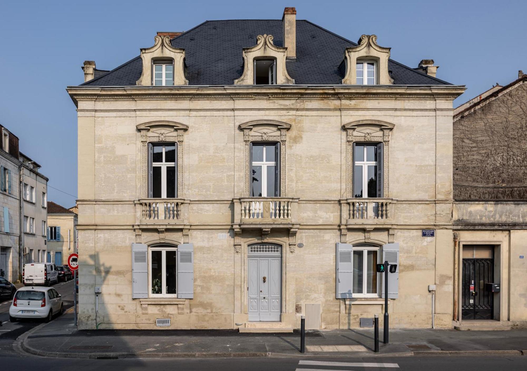 De Prestige Emeraude 60m2 Appartement *
