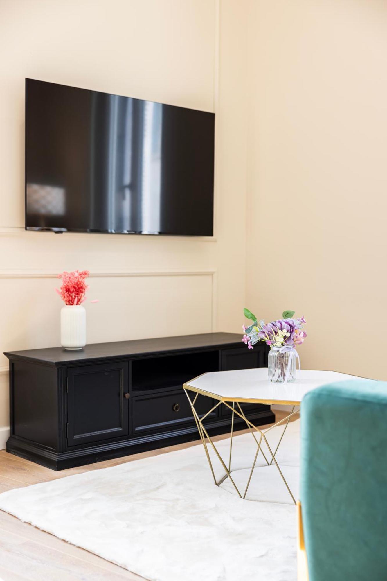 De Prestige Emeraude 60m2 Appartement *